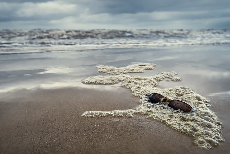 a shaded beach / 3x2 + camera [Fujifilm X-T1] + fylde coast [scenic] + beachcombing + show the original