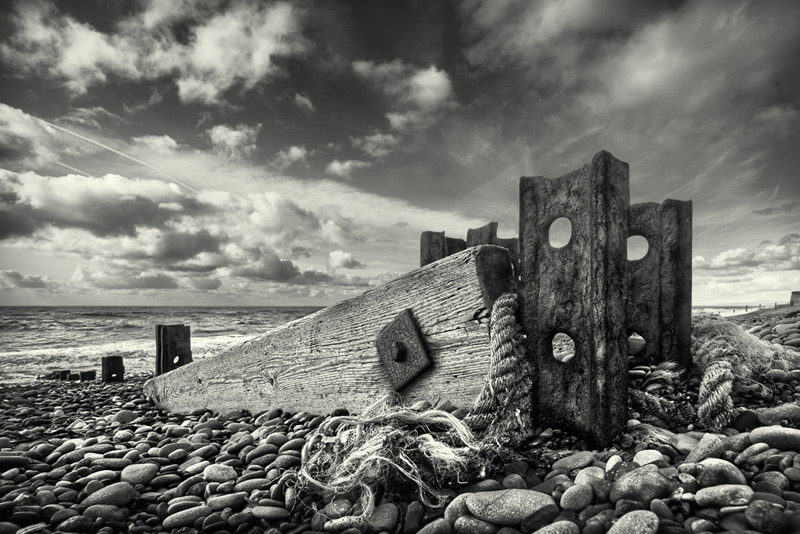 in defence of the sea / 3x2 + HDR + fylde coast [scenic]