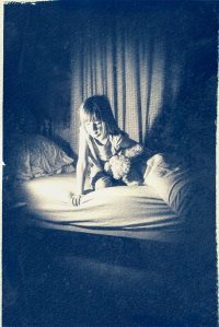 The Monster Under The Bed /  [15.jpg nggid041672 ngg0dyn 200x0 00f0w010c010r110f110r010t010]