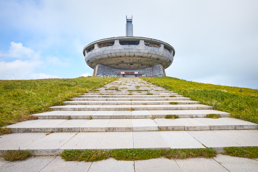 Buzludzha #2, 2017 / Show the Original, Fujinon XF 10-24mm f/4, Fujifilm X-T1, Buzludzha, Bulgaria, Architectural Photography [buzludzha from steps]